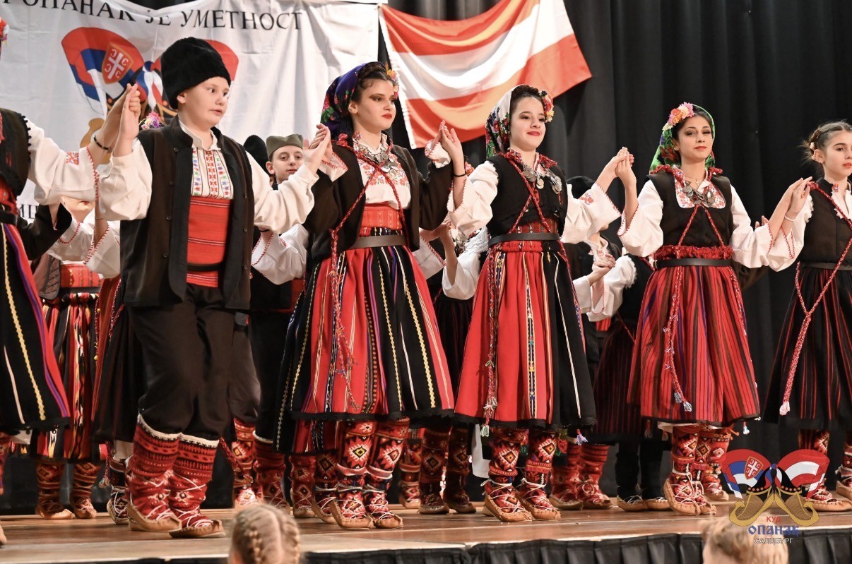 Srednji ansambl – Foto 4