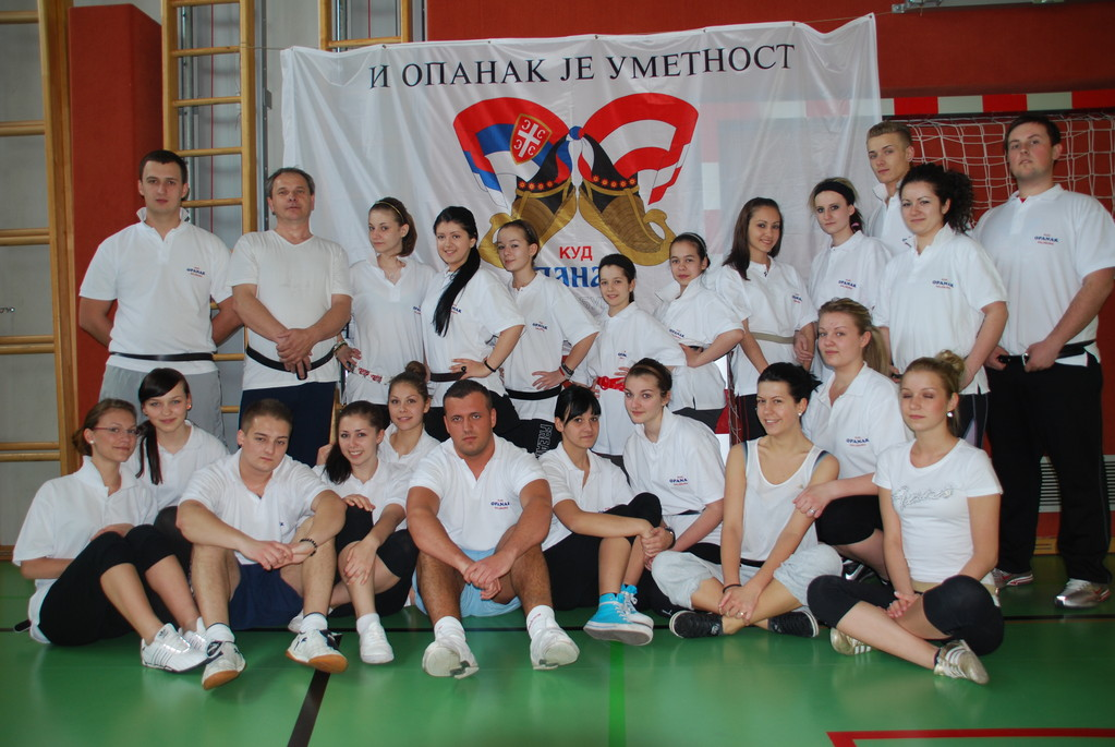 KUD Opanak Salzburg – zajednička fotografija (2010)